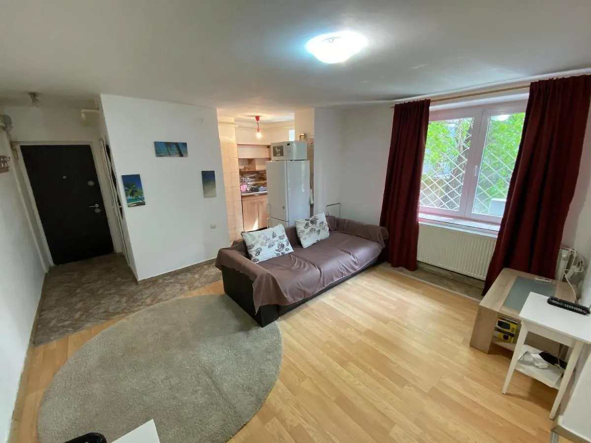 Oldtown Den Apartment Bucharest
