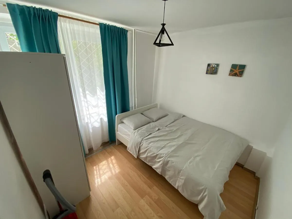 Oldtown Den Apartment Bucharest